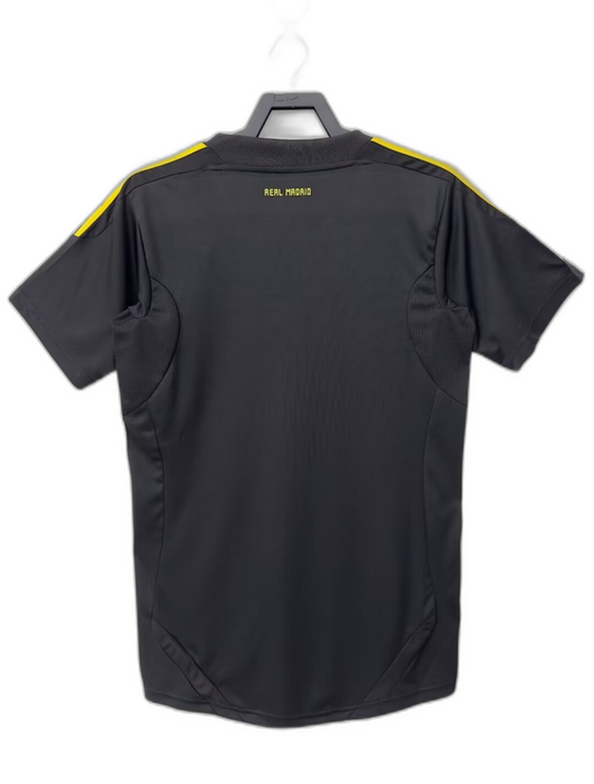 Real Madrid 11/12 Goalkeeper Black - Retro Version
