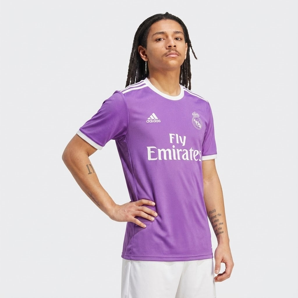 Retro Real Madrid 2017/18 III