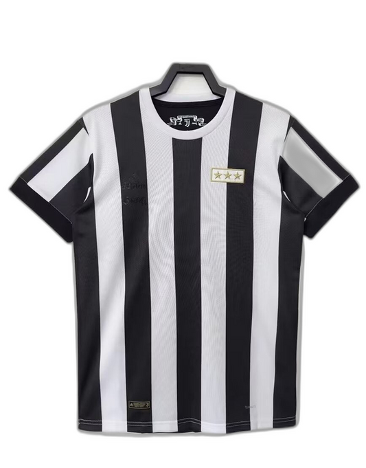 Juventus 120th Anniversary Edition  - Retro Version