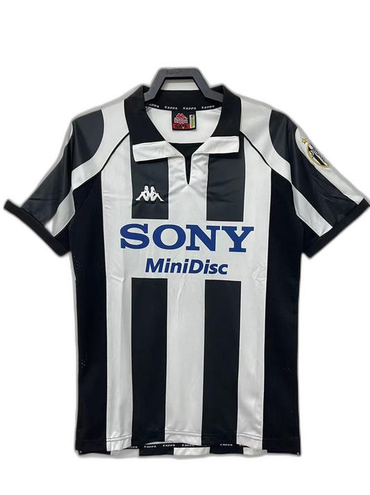 Juventus 97/98 I Home  - Retro Version