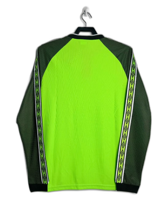 Manchester United 98/99 Goalkeeper  - Long Sleeve Retro Version