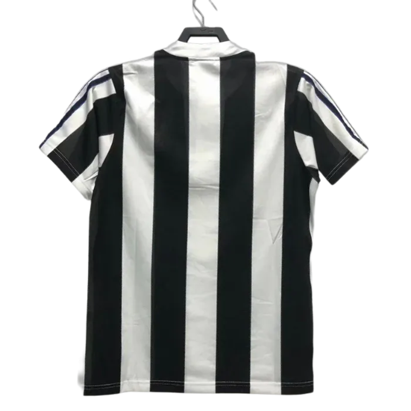 Newcastle United 95/97 I Casa - Versão Retrô
